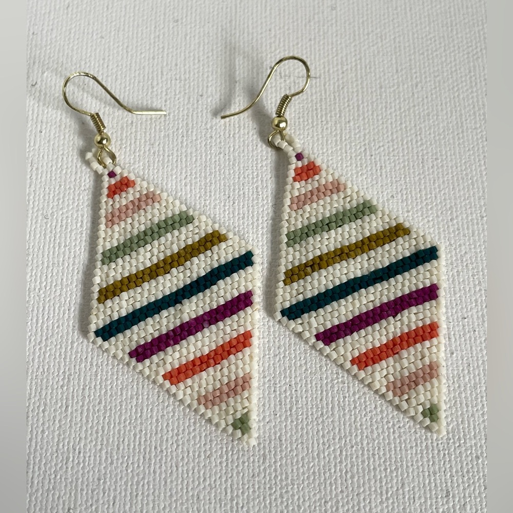 Peyote technique hand made earrings - Picture 3 of 7
